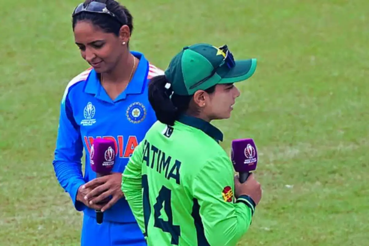 নারী বিশ্বকাপেও ভারত ও পাকিস্তানের অধিনায়করা হাত মেলাননি