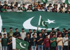 ২৩২ বছরের রেকর্ড ভেঙে ক্রিকেটে নতুন ইতিহাস